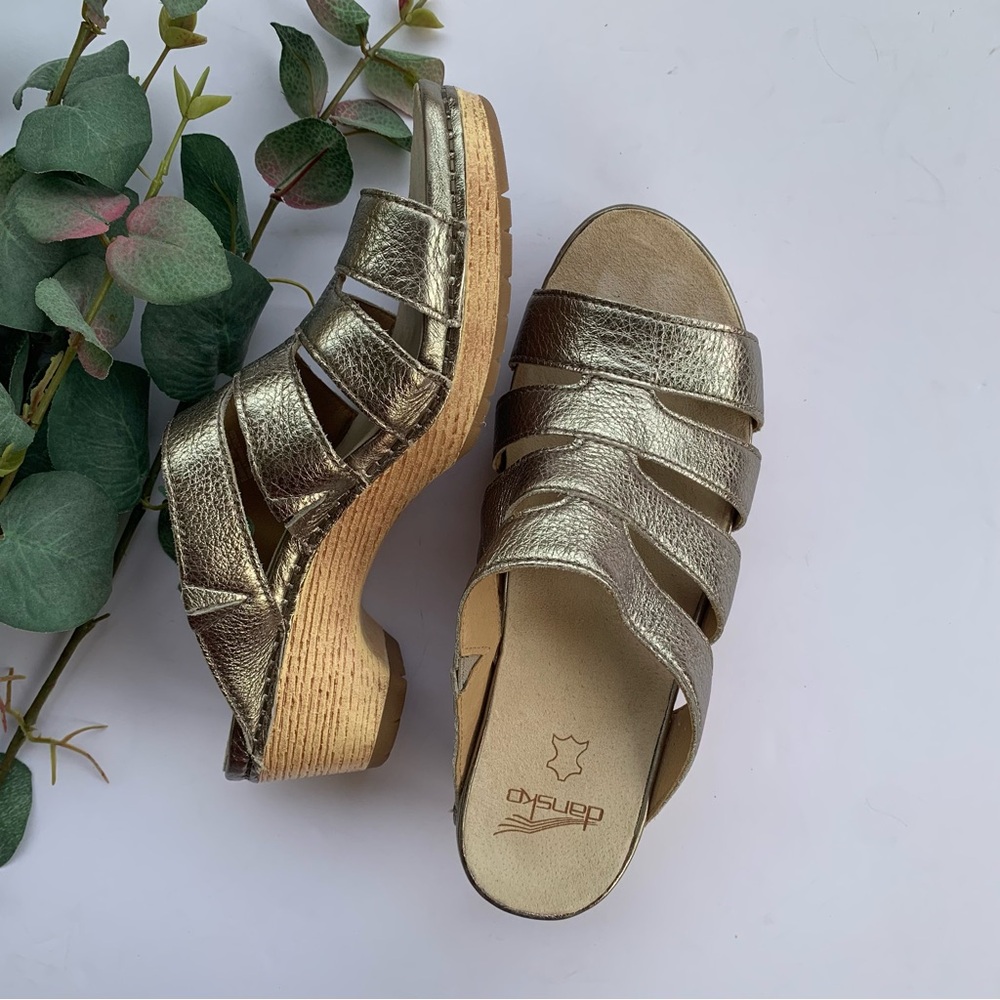 Dansko Lyndi Leather Slip On Sandal in Platino Metallic - Picture 3 of 12